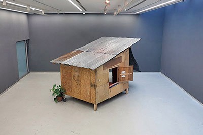 projects-widget-phil-america-slum-vacation-installation-view-1