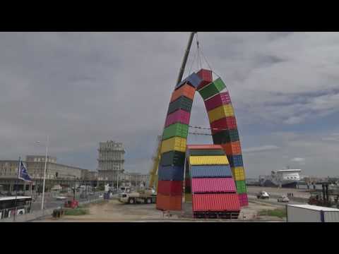 500 ans du Havre : time lapse du montage de &quot;Catène de Containers&quot;, l’œuvre de Vincent Ganivet