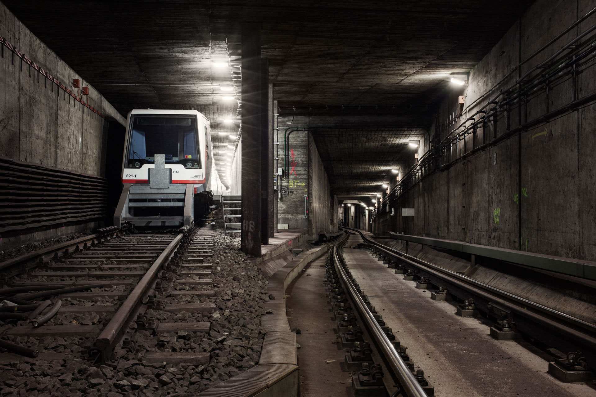 No Permission This Photographer Enters Subway Tunnels