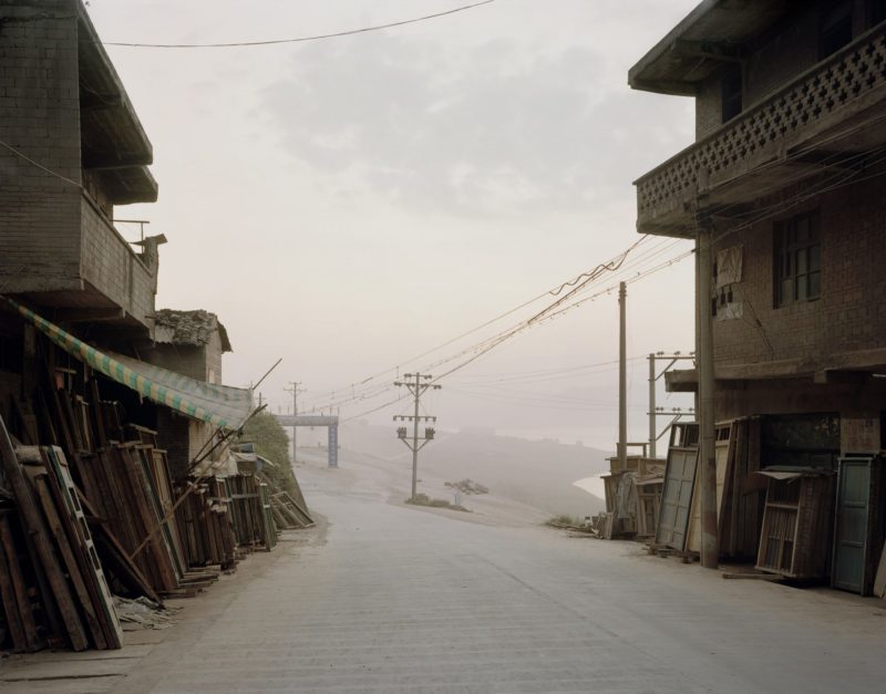 Nadav Kander – Old Fengdu I (Realm of the Dead), Chongqing Municipality, 2006