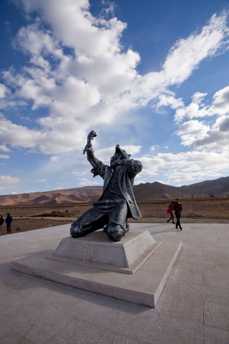 Faile - Patrick McNeil, Patrick Miller - Wolf Within, 2012, Ulaanbaatar, Mongolia