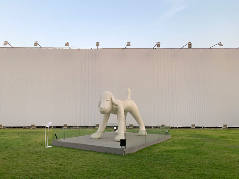 Yoshitomo Nara - Your Dog, 2017, painted aluminum, 304.8 x 223.5 x 452.1 cm, Bangkok Art Biennale, 2019