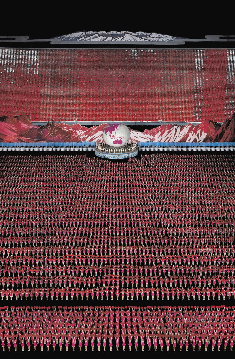 Andreas Gursky - Pyongyang IV, 2007