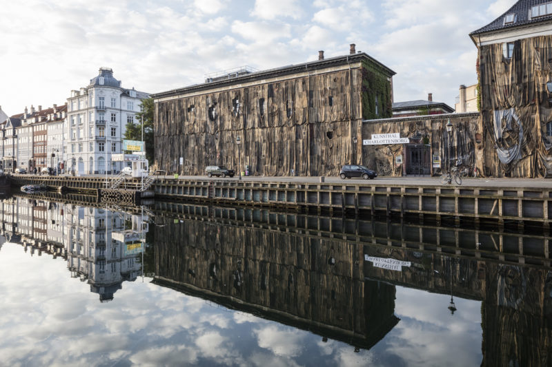 Ibrahim Mahama - Nyhavn Kaplang. Installation View, Kunsthal Charlottenborg, Denmark