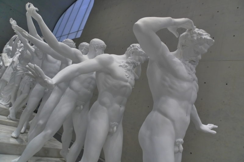 Xu Zhen, European Thousand-Arms Classical Sculpture, 2014, Long Museum, Shanghai, 2015