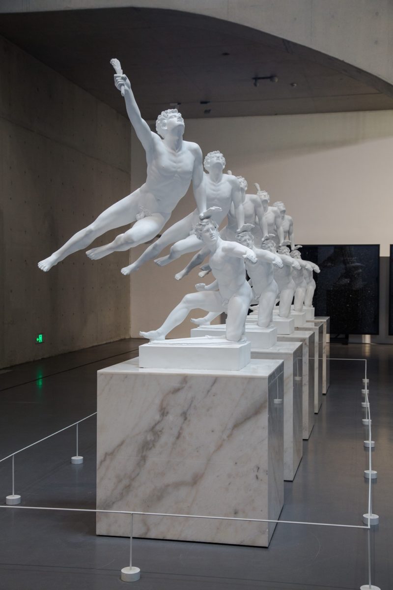 Xu Zhen - The Soldier of Marathon Announcing Victory A Wounded Galatian 2014 Installation 157x96x250cm 290x290 cm