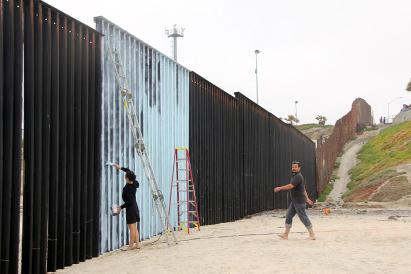 Ana Teresa Fernandez - Erasing the Border - Borrando la Frontera - Playas de Tijuana