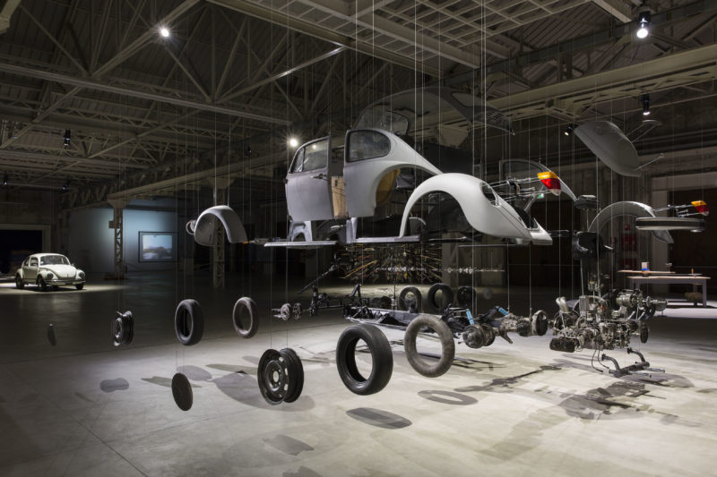 Damián Ortega – Cosmic Thing, 2002, Volkswagen Beetle 1983, stainless steel wire, acrylic, Pirelli HangarBicocca, Milan, Italy, photo: Agostino Osio/hangarbicocca.org