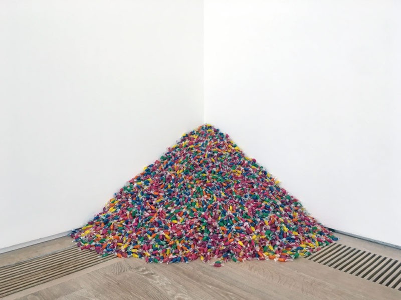 Felix González-Torres - Untitled, installation view, Fondation Beyeler, Basel