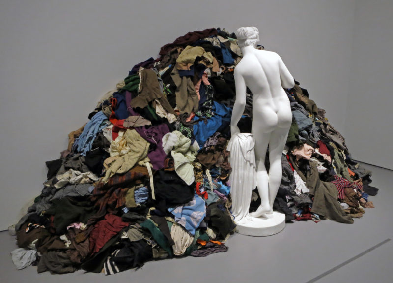 Michelangelo Pistoletto - Venus of the Rags, 1967, plaster and fabric, figure 165.1 x 55.9 x 61.6 cm (65 x 22 x 24 1:4 in.), rags dimensions variable, installation view, Hirshhorn Museum & Sculpture Garden