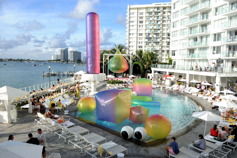 FriendsWithYou - Somewhere Over the Rainbow, Art Basel Miami, USA, 2013 1