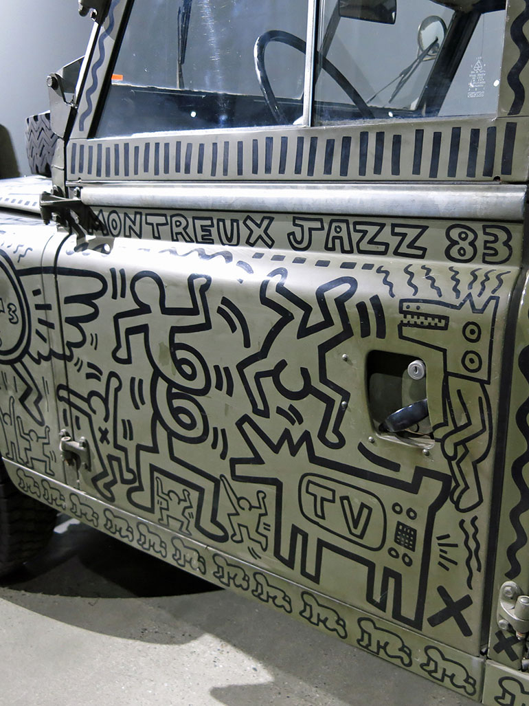 Keith Haring – Haring Defender, 1983, Enamel on 1971 Land Rover Defender, installation view, Petersen Automotive Museum feat