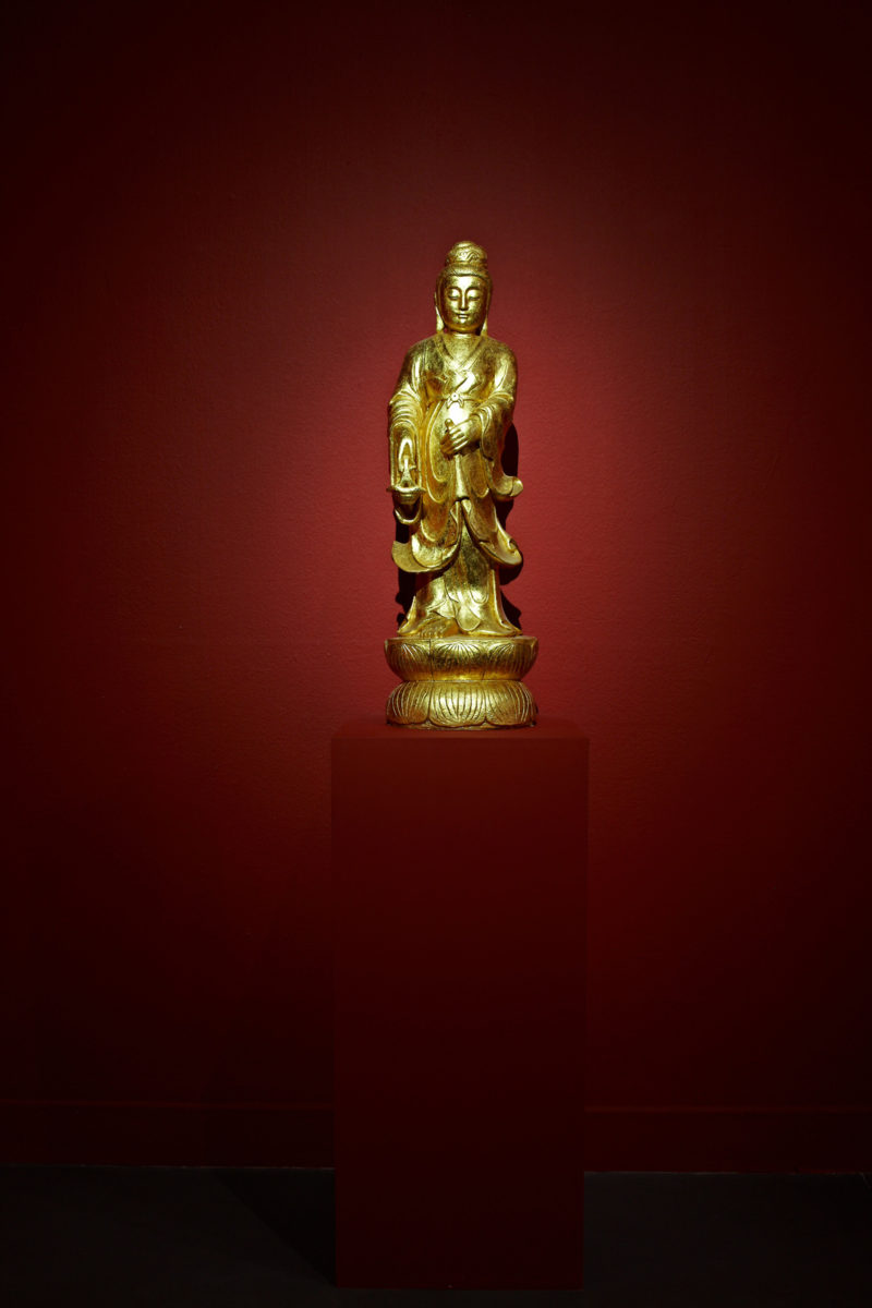 Meekyoung Shin - Gilt Buddha, 2011, Soap, gold leaf, varnish, 90x28x28cm