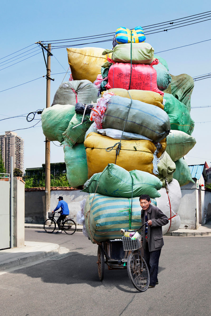 He Xiangyu's life-sized tank – Entirely made of Italian leather