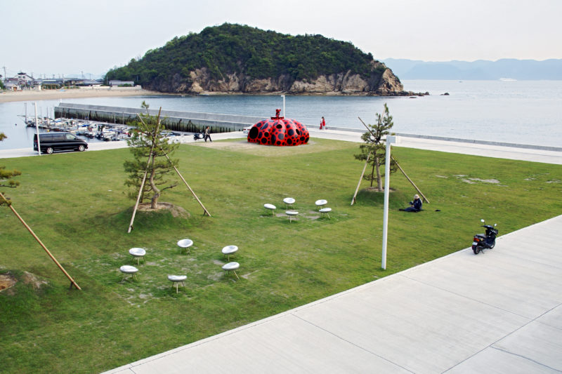 Yayoi Kusama - Red Pumpkin, 2006, Naoshima, Japan 1