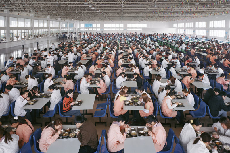Edward Burtynsky - Manufacturing #11, Youngor Textiles, Ningbo, Zhejiang Province, 2005