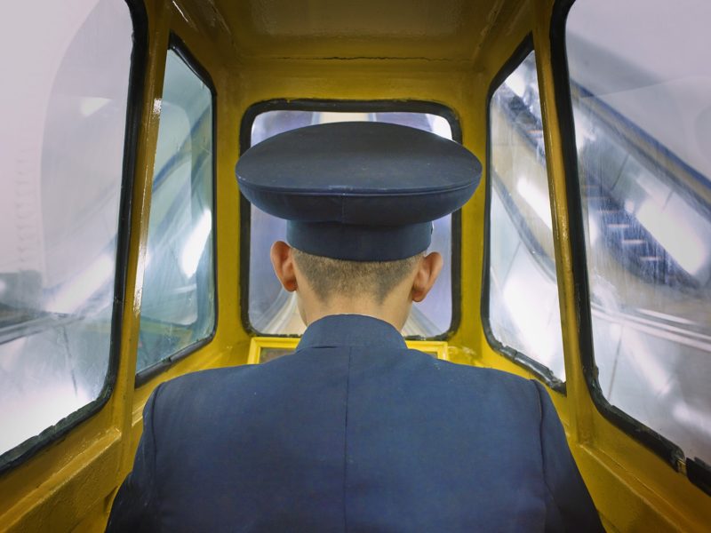 Eddo Hartmann - Escalator guard Pyongyang Metro, 2016