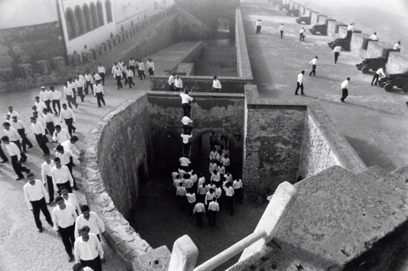 Shirin Neshat - Rapture (still), 1999 two-channel video:audio installation, 16mm film transferred to video