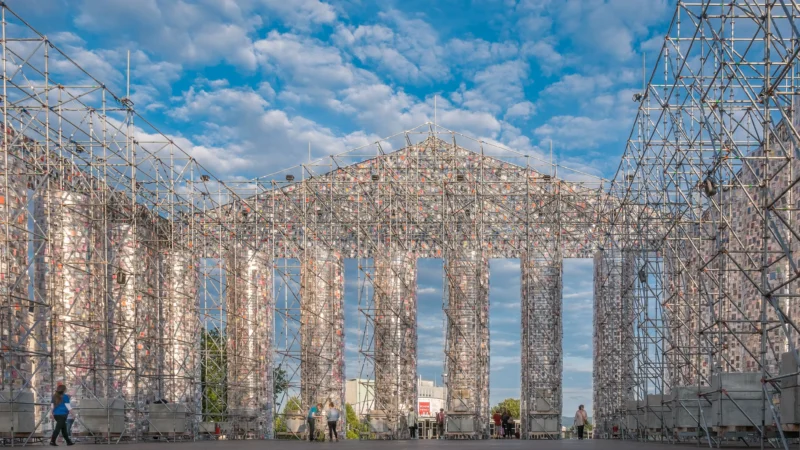 Marta Minujín – The Parthenon of Books, 2017, documenta 14, Friedrichsplatz Kassel, Germany