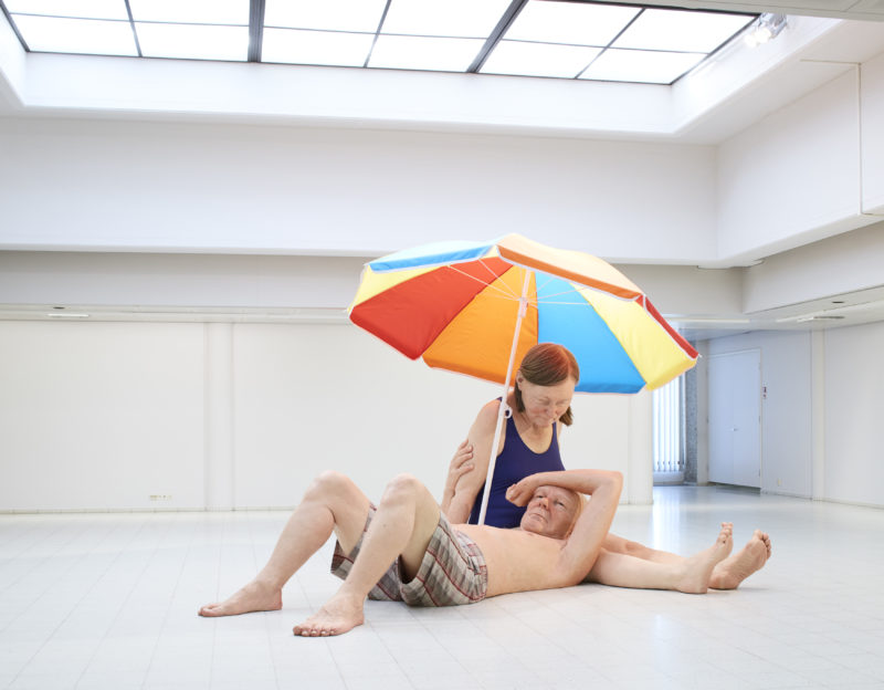 Ron Mueck - Couple Under An Umbrella, 2013 1c
