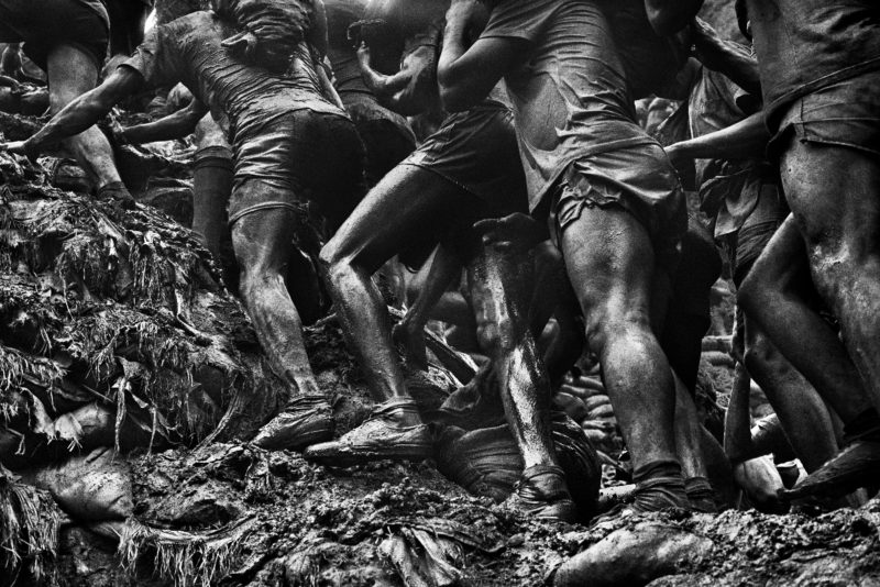 Sebastião Salgado – Serra Pelada Gold Mine, Brazil, 1986