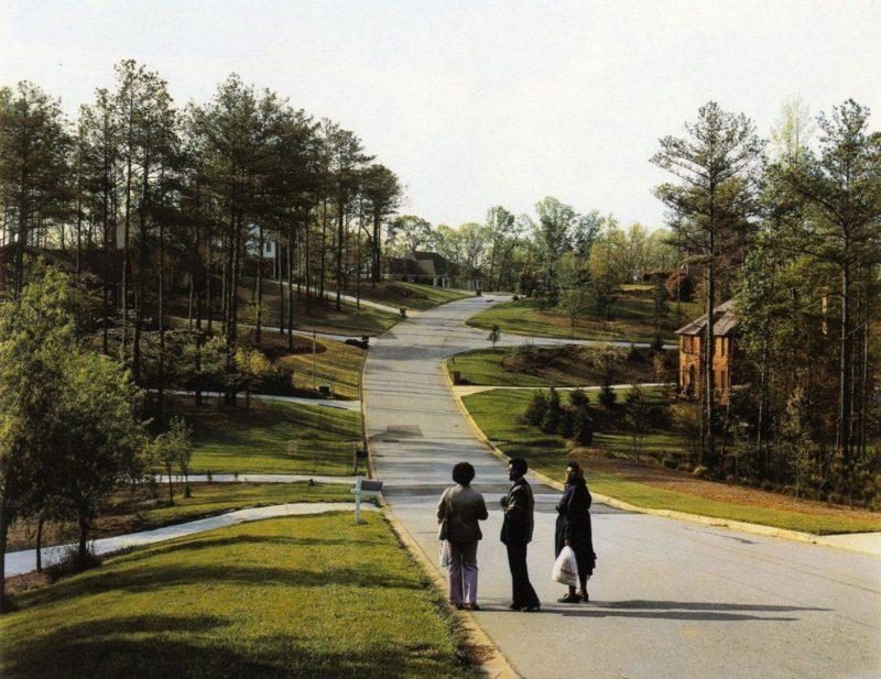 Joel Sternfeld - American Prospects, Domestic Workers Waiting for the Bus, Atlanta Georgia, April 1983