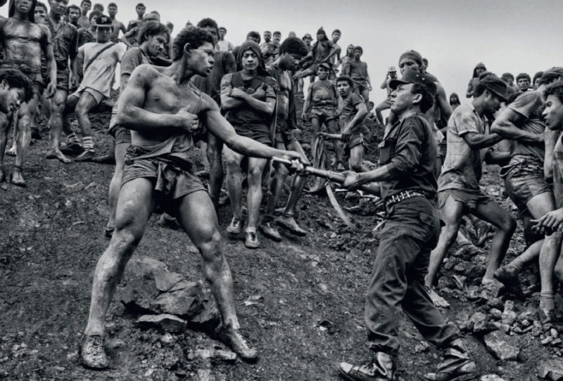 Sebastião Salgado - Serra Pelada Gold Mine, Brazil, 1986