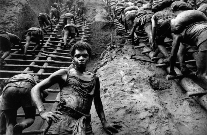 Sebastião Salgado – Serra Pelada Gold Mine, Brazil, 1986