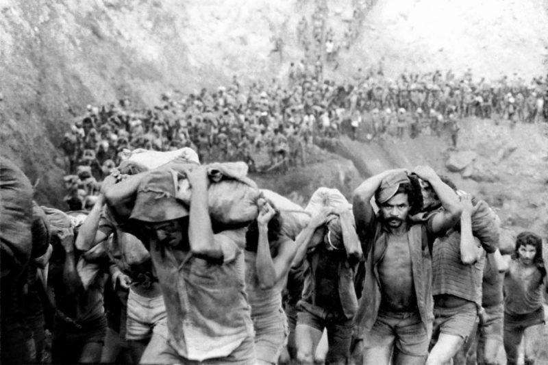 Sebastião Salgado – Serra Pelada Gold Mine, Brazil, 1986