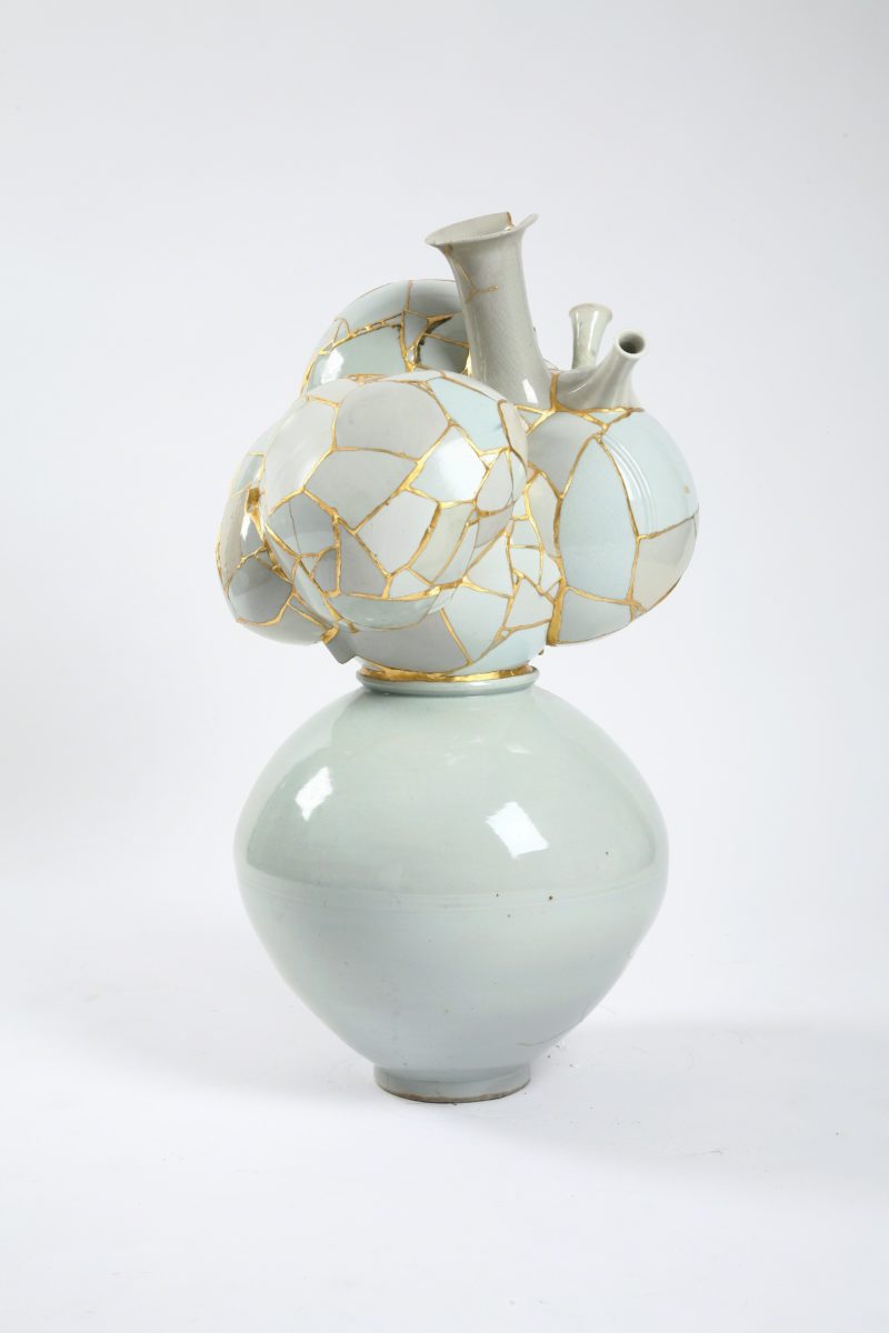 Yeesookyung - Translated Vase, 2008, Ceramic shards, epoxy, 24k gold leaf 35 × 20 1:2 × 19 3:10 in 89 × 52 × 49 cm