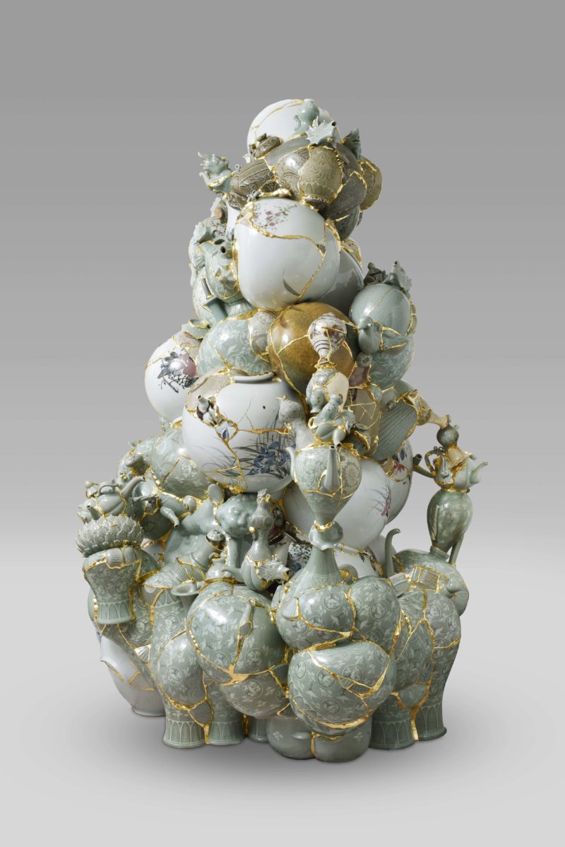 Yeesookyung - Translated Vase, 2016, Ceramic shards, epoxy, 24K gold leaf_174(h) x 128 x 120cm