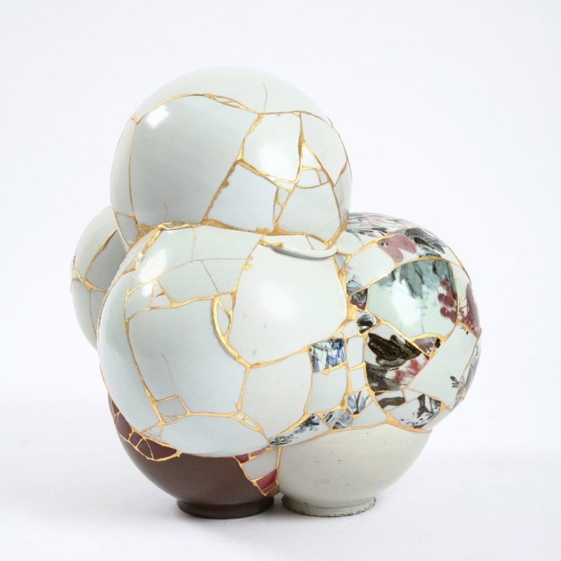 Yeesookyung - Translated Vase2010, Ceramic trash, epoxy, 24 k gold leaf, 61 x 47 x 52 cm