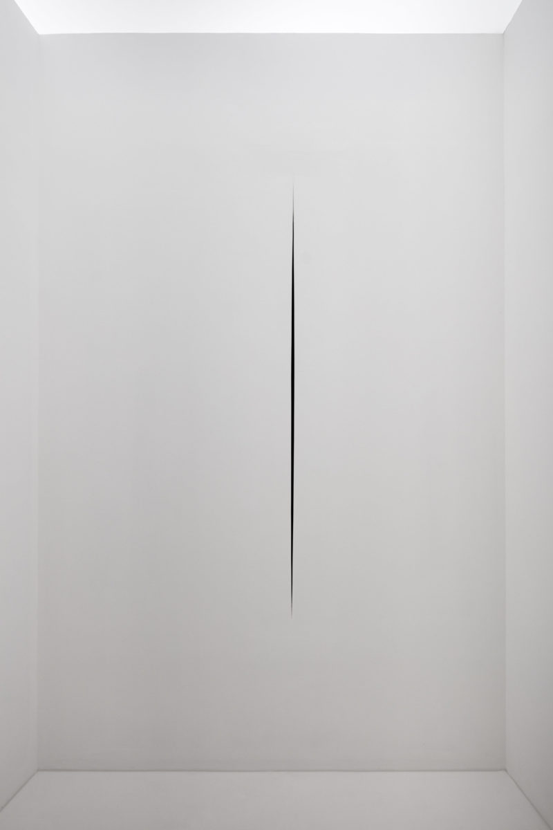 Lucio Fontana - Ambiente Spaziale in Documenta 4, Kassel, 1968/2017, installation view at Pirelli HangarBicocca, Milan, 2017. Photo Agostino Osio