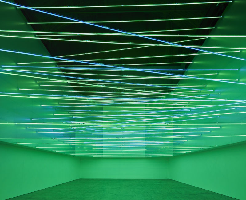 Lucio Fontana - Fonti di energia, soffitto al neon per “Italia 61”, a Torino, 1961/2017, veduta, installation view at Pirelli HangarBicocca, Milan, 2017. Photo Agostino Osio 1