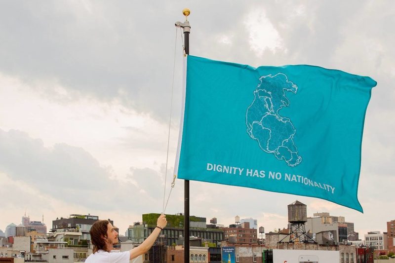 Tania Brugeura - Dignity Has No Nationality, 2017, flag for Creative Time