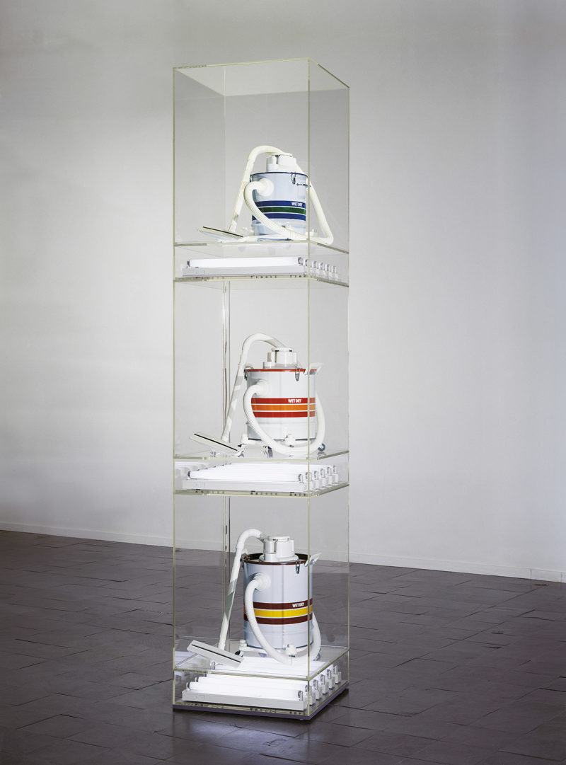 Jeff Koons - The New - New Shelton Wet:Drys Tripledecker, 1981, Three vacuum cleaners, acrylic, fluorescent lights, 316.2 x 71.1 x 71.1 cm