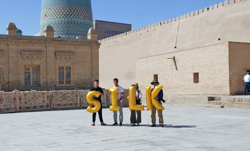 Uzbekistan, Xiva - Silk (#361), Silence Was Golden, gold balloons