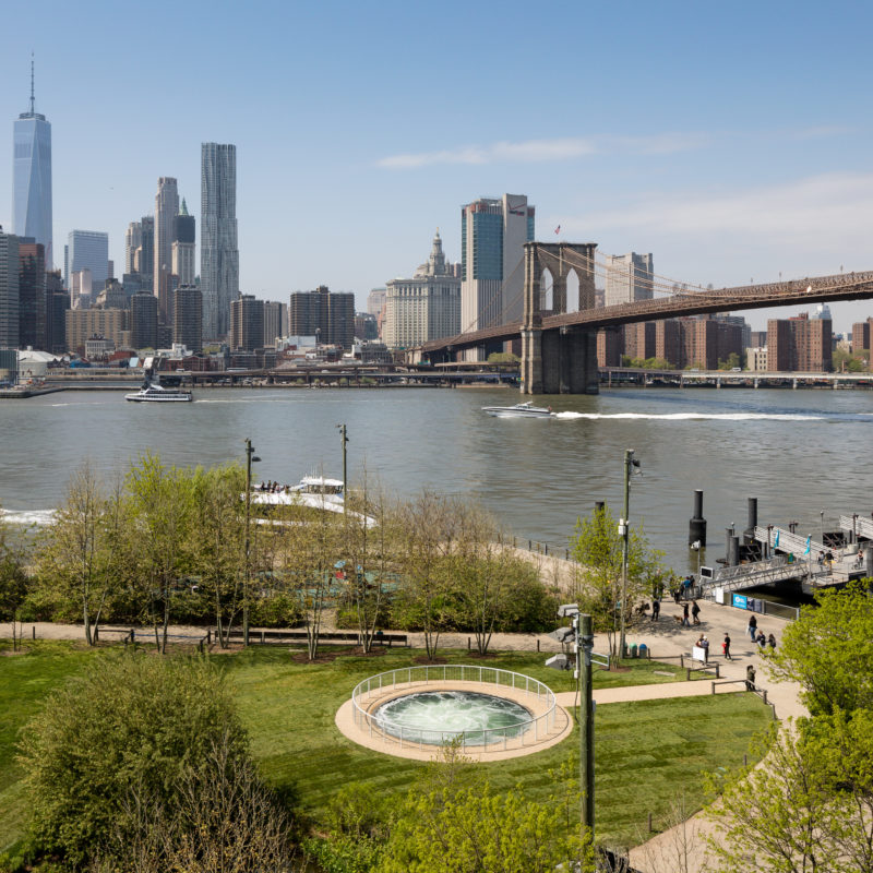 Anish Kapoor - Descension, 2014, Brooklyn Bridge Park, Pier 1, New York, 2017, photo James Ewing, Public Art Fund, NY