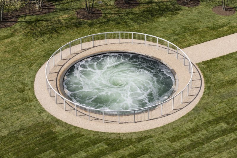 Anish Kapoor - Descension, 2014, Brooklyn Bridge Park, Pier 1, New York, 2017, photo James Ewing, Public Art Fund, NY