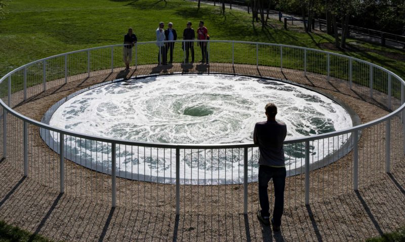 Anish Kapoor - Descension, 2014, Brooklyn Bridge Park, Pier 1, New York, 2017, photo James Ewing, Public Art Fund, NY