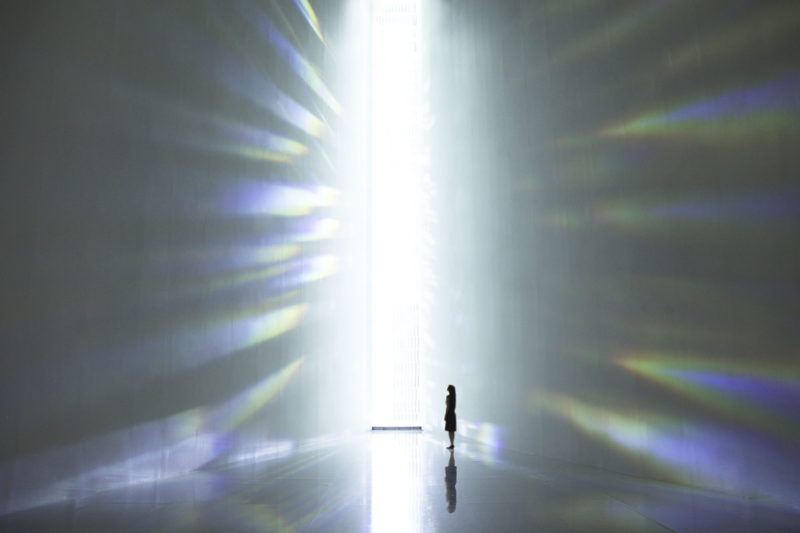 Tokujin Yoshioka - Rainbow Church installation view