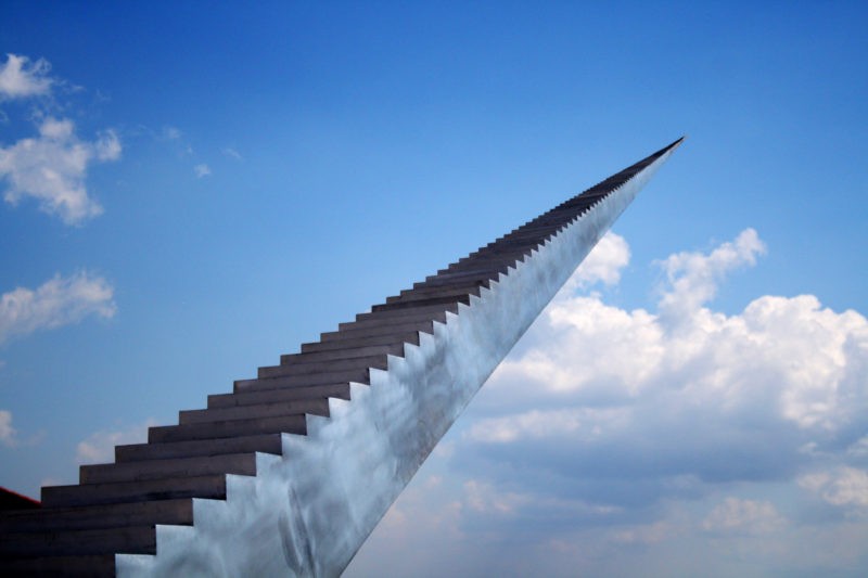 David McCracken – Diminish and Ascend, Bondi Beach, Sydney, Australia, welded aluminium, 12 x 1,45 x 3,8 m