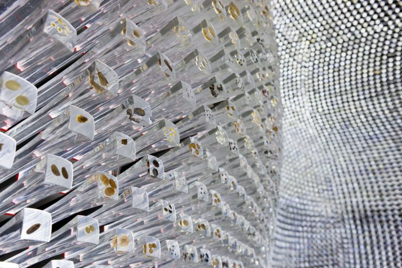 Heatherwick Studio – Seed Cathedral, UK Pavilion for Shanghai World Expo 2010, 15 m high, 10 m tall, 7.5 m long, 60,000 identical rods of clear acrylic, 250,000 seeds cast into the glassy tips.