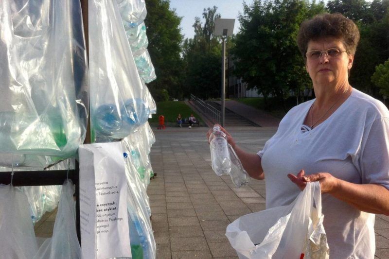 Luzinterruptus - Labyrinth of plastic waste, 2014, 6000 discarded water bottles, 7 x 5 m, Katowice, Poland