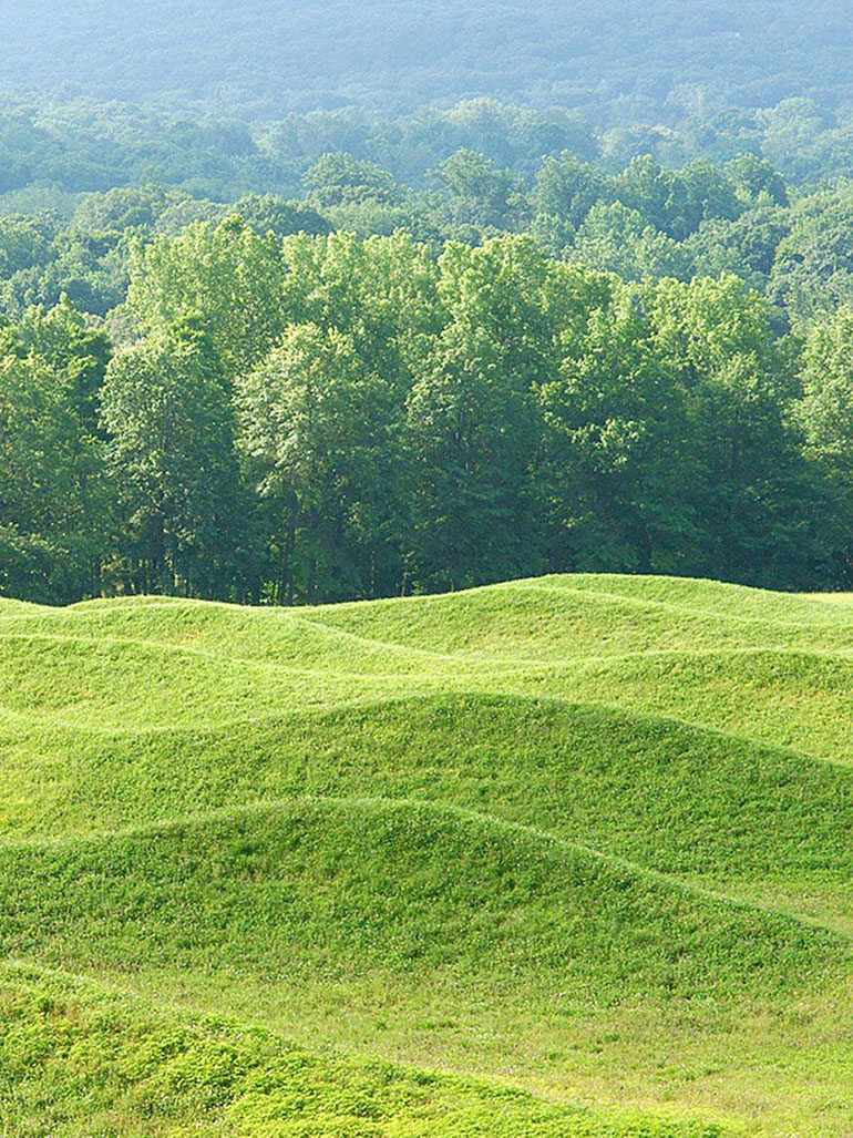 Maya Lin – Storm King Wavefield, 2007-2008, earth and grass, 240,000 square feet (11 acre site), Storm King Art Center, Mountainville, New York feat
