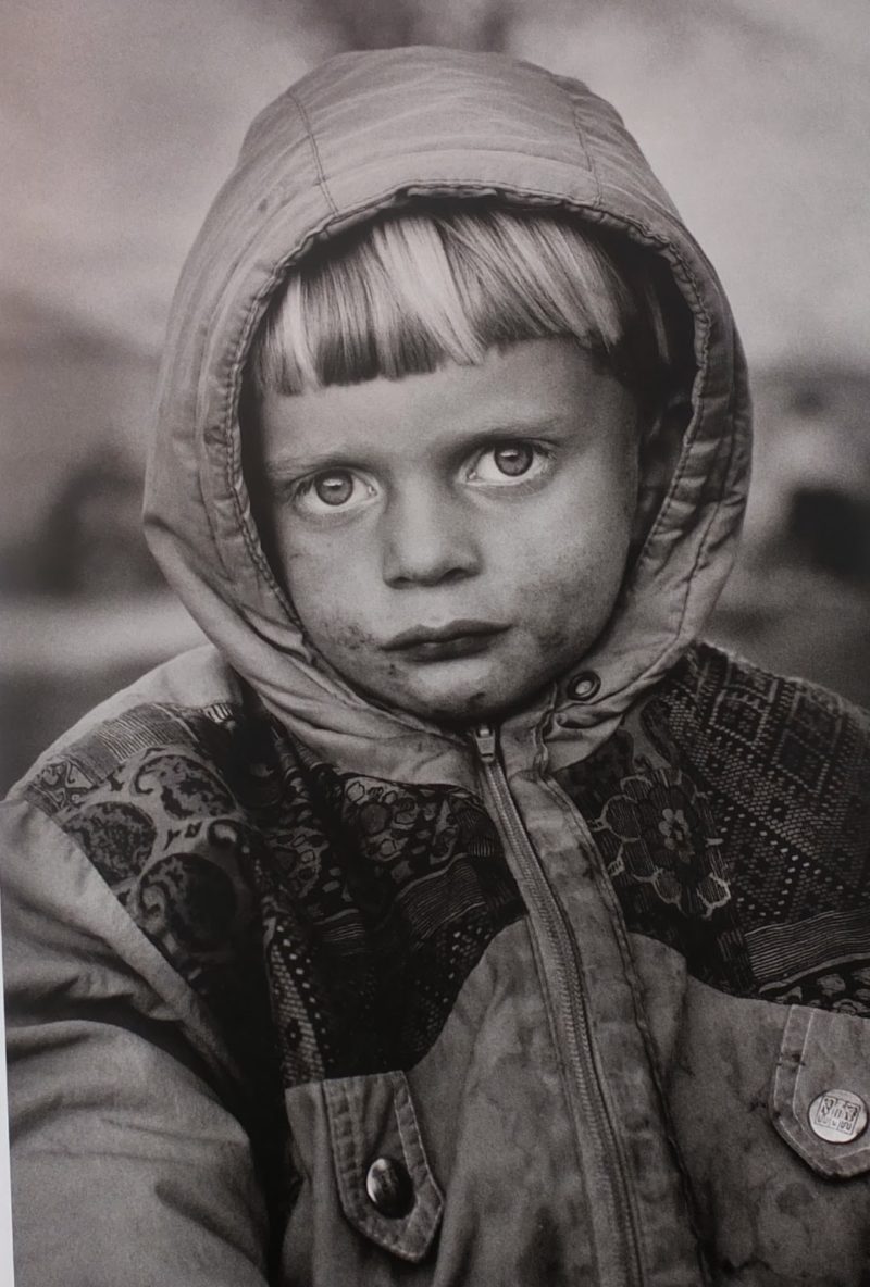 Sebastião Salgado - Refugiado kosovar en Kukes. Albania.1999.