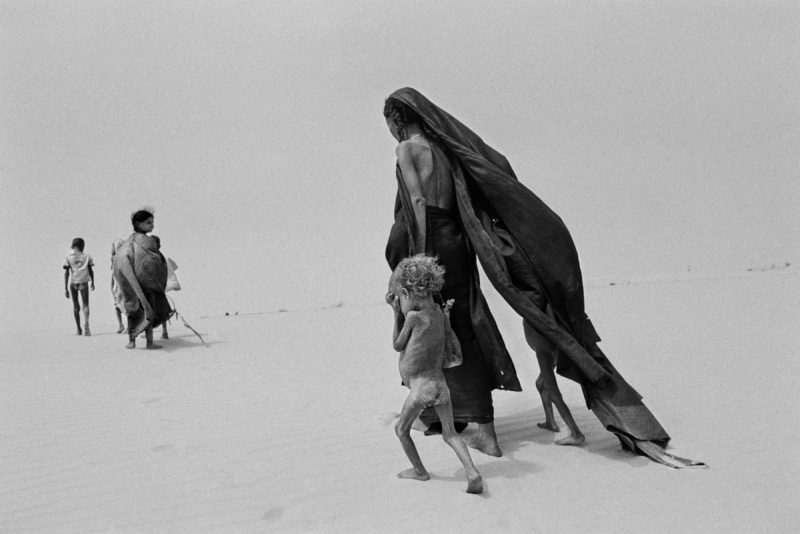 Sebastião Salgado - Region of Lake Faguibine, Mali, Africa 1985