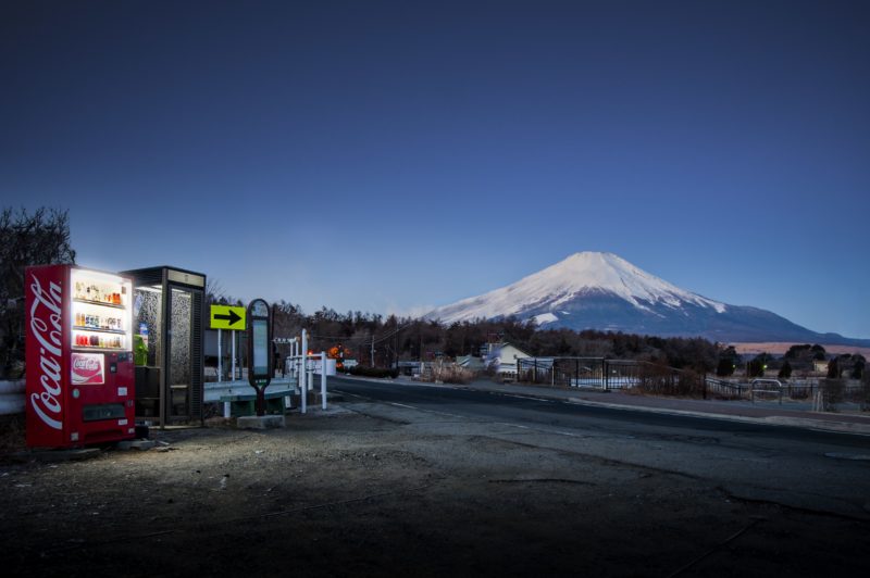 Eiji Ohashi - Vending Machines in Japan, Roadside Lights, Mount Fuji