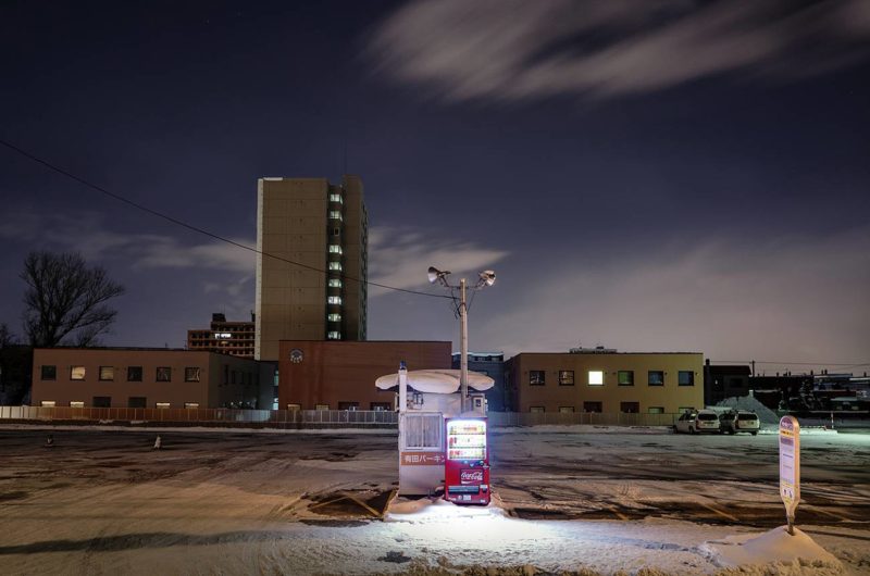 Eiji Ohashi - Vending Machines in Japan, Roadside Lights, Sapporo-City/Hokkaido