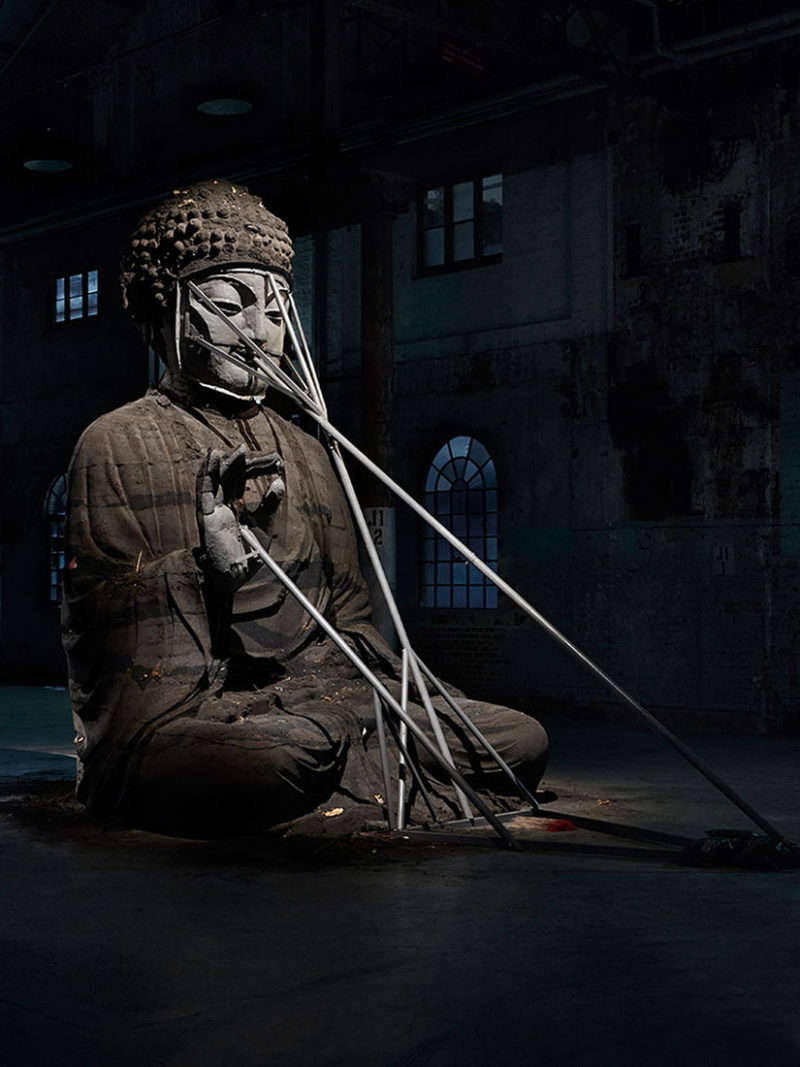 Zhang Huan's Ash Buddha - 20 tons of incense ash to create them